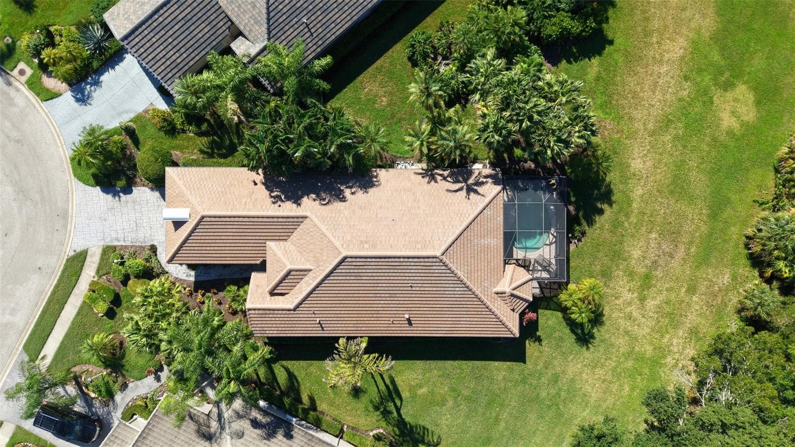 Single Family Residence at 6609 PEBBLE BEACH WAY, LAKEWOOD RANCH, photo 43 of 58