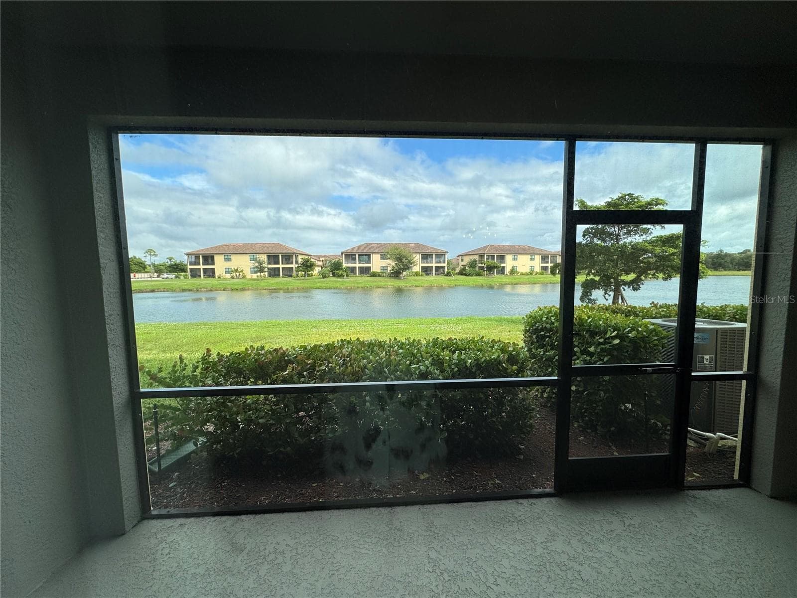 Townhouse at 20448 LAGENTE CIR, VENICE, photo 9 of 47