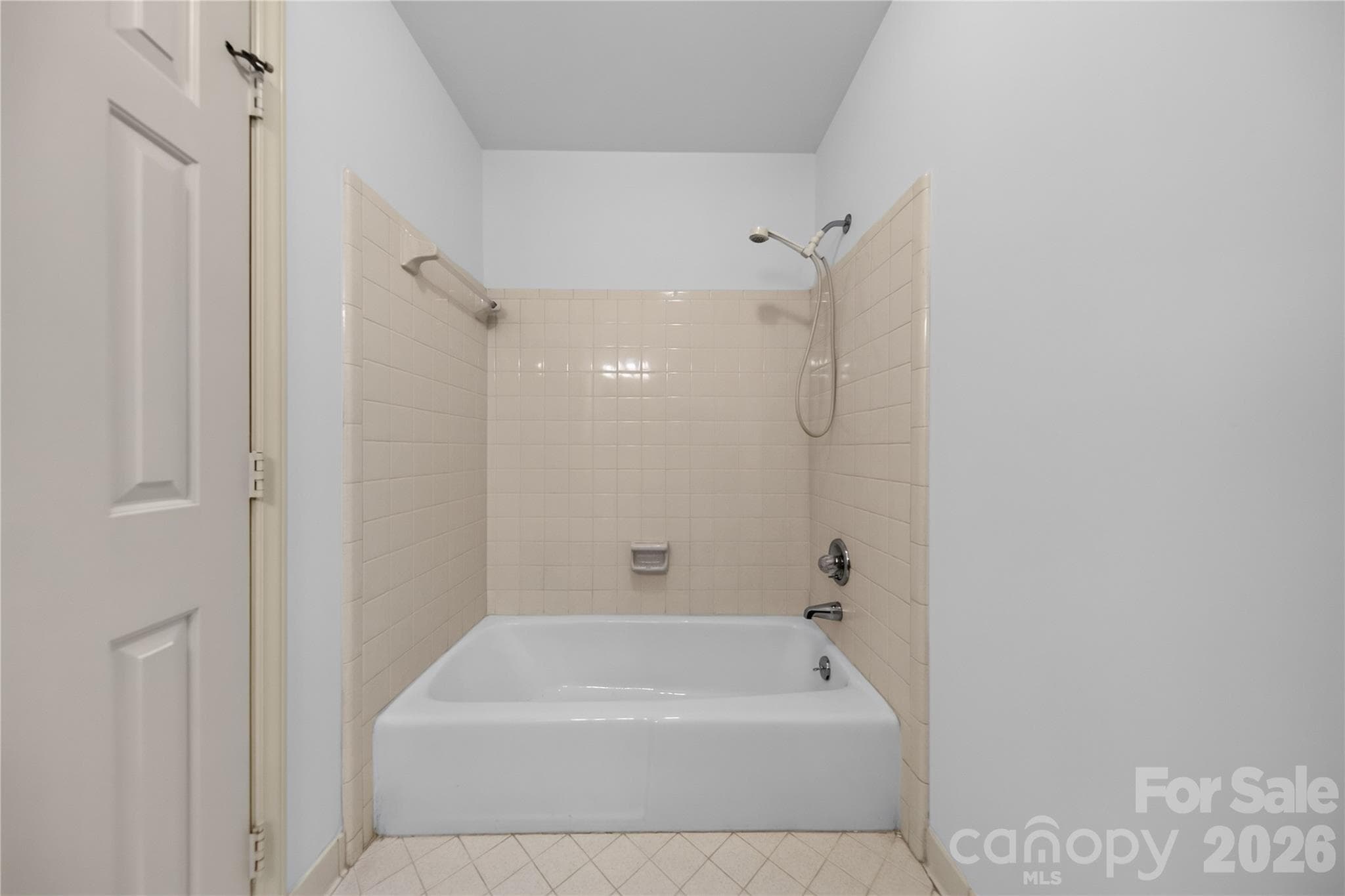 Townhouse at 6869 Dumbarton Drive, Charlotte, photo 23 of 25