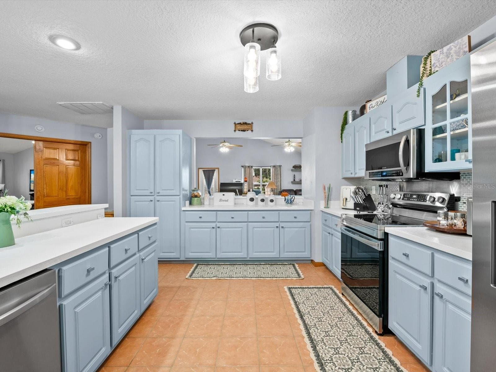 Single Family Residence at 9073 MADRID RD, WEEKI WACHEE, photo 4 of 66