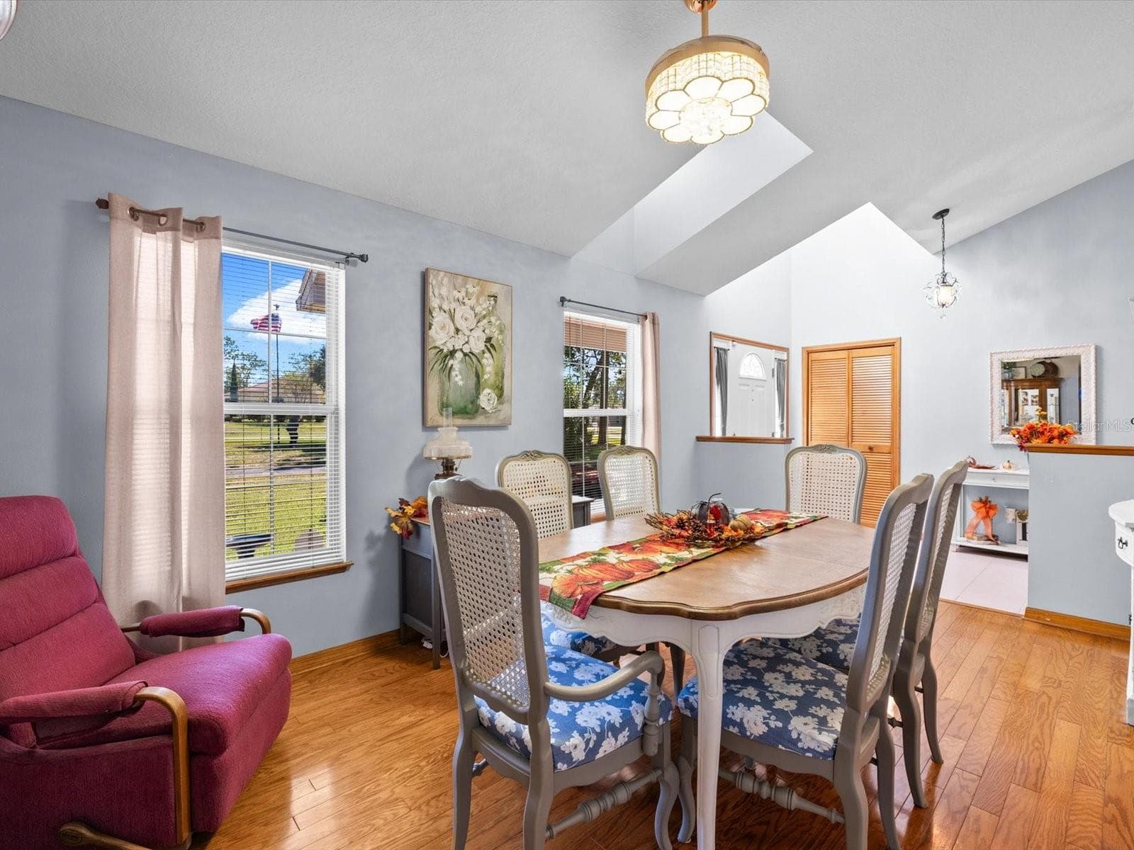 dining room - 9073 MADRID RD, WEEKI WACHEE