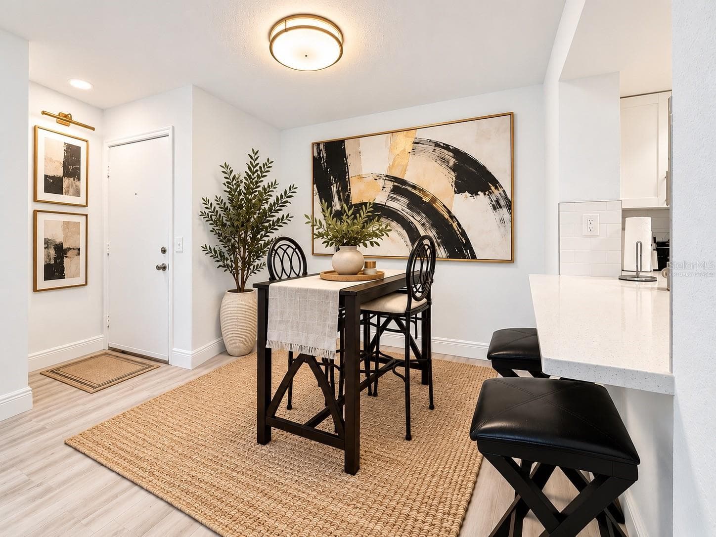 Entrance from Dining Area: Virtually staged - 4405 W FAIR OAKS AVE #19, TAMPA