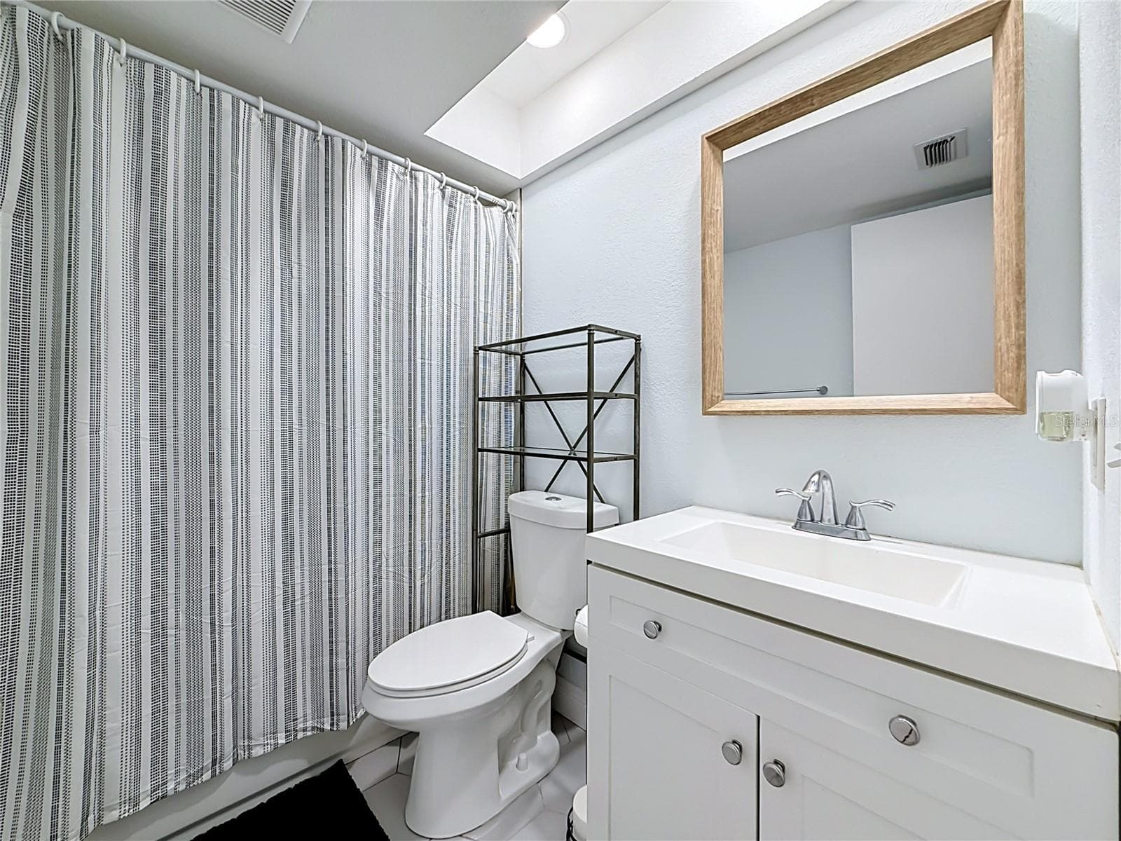 Bathroom - 4405 W FAIR OAKS AVE #19, TAMPA