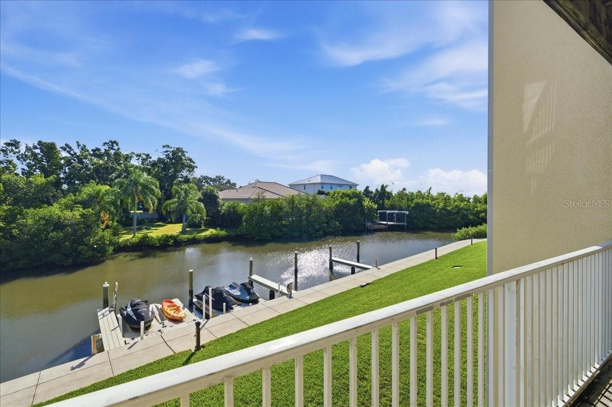 Townhouse at 116 BRENT CIR, OLDSMAR, photo 13 of 36