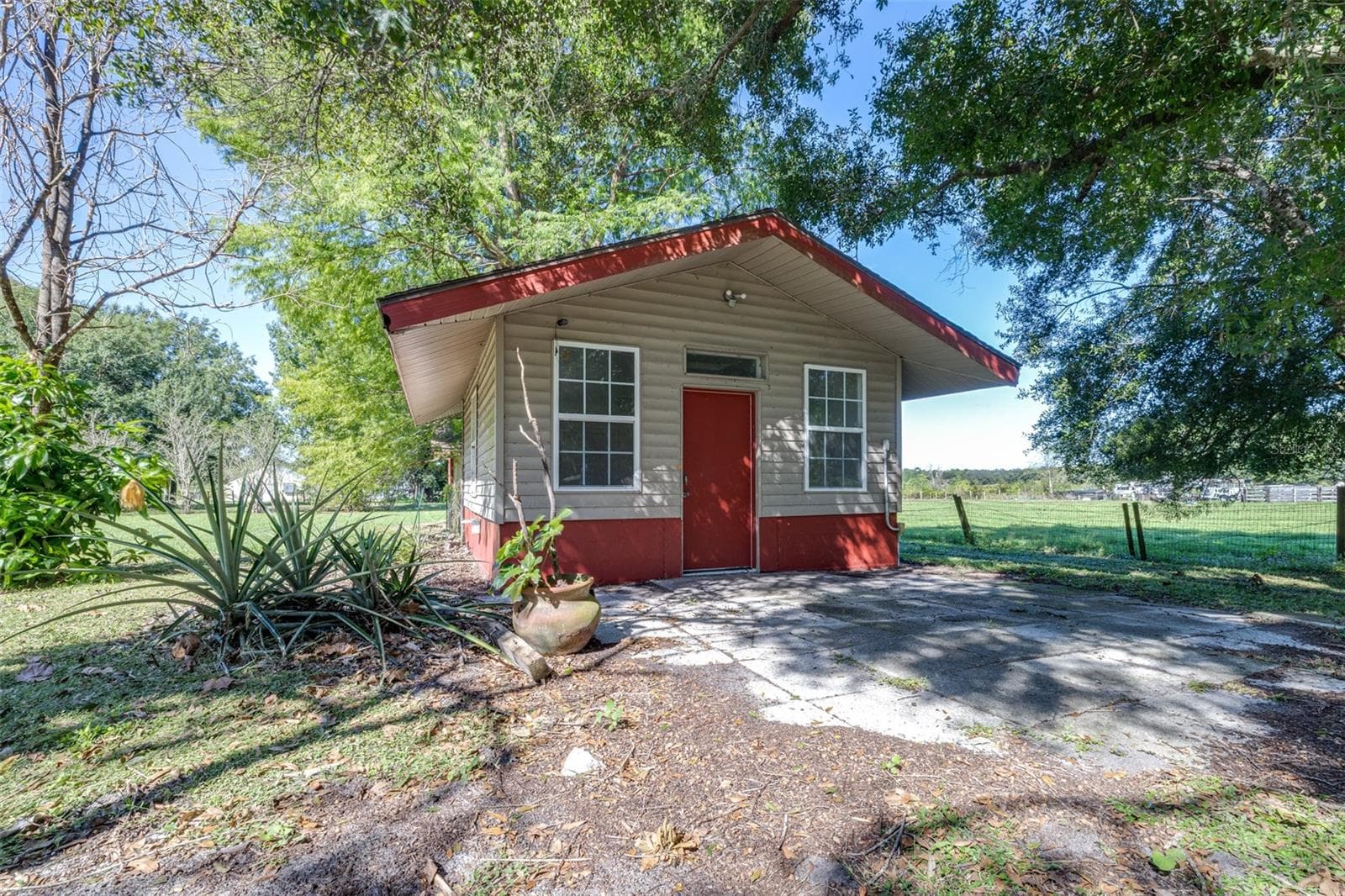 Single Family Residence at 2957 N TIVOLI RD, AVON PARK, photo 55 of 100