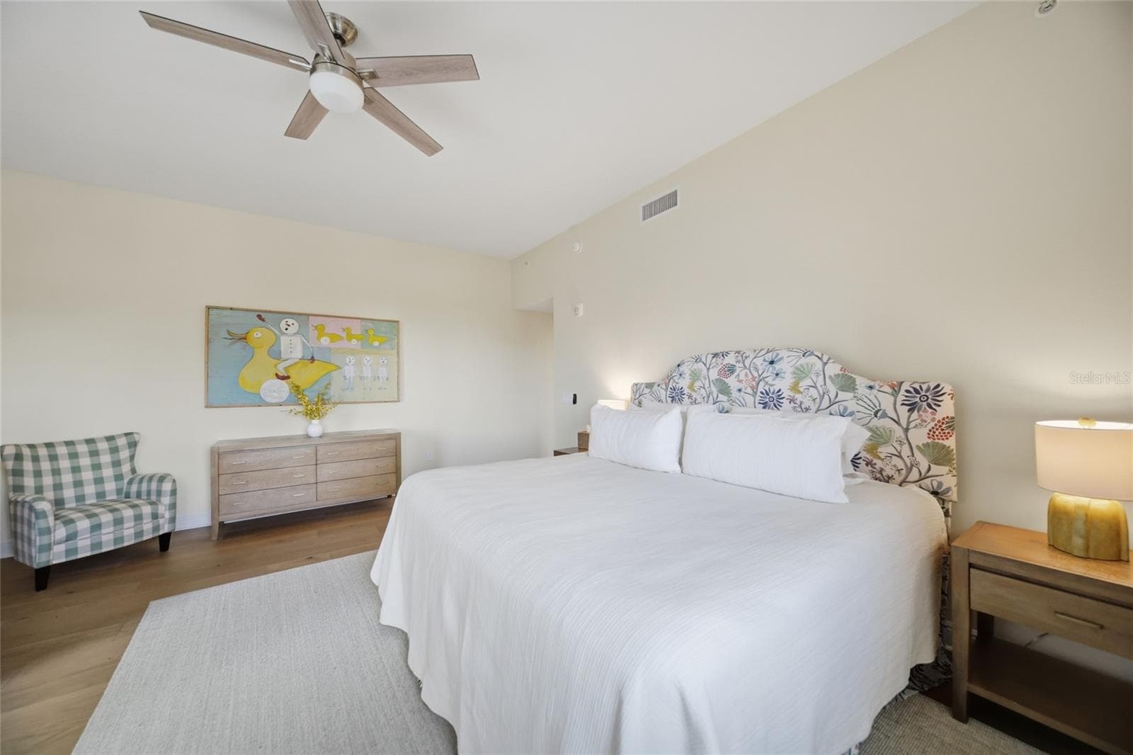 Condominium at 800 N TAMIAMI TRL #201, SARASOTA, photo 19 of 48