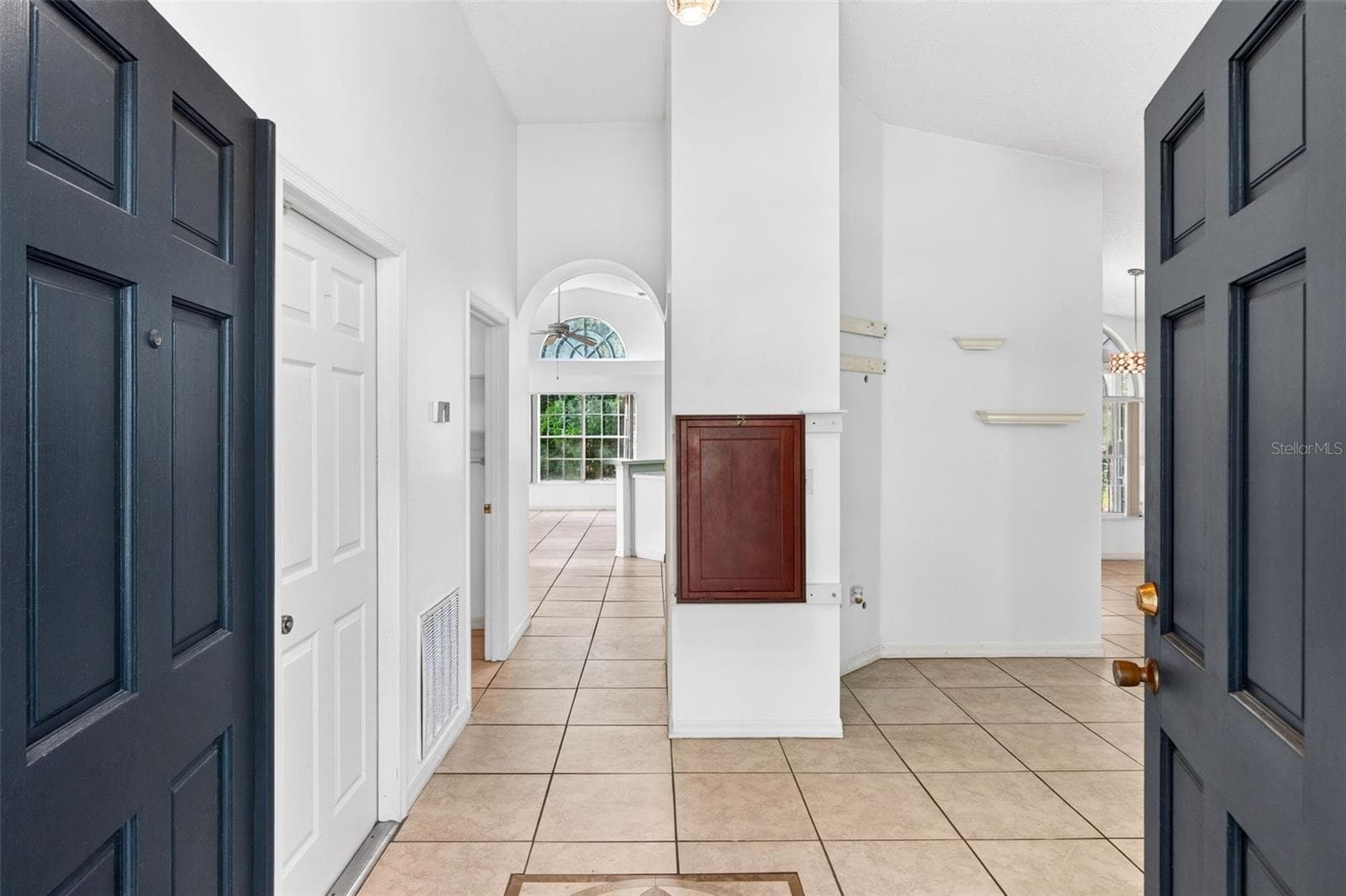 Step Inside & Feel Right at Home - 168 PINE LAKE VIEW DR, DAVENPORT