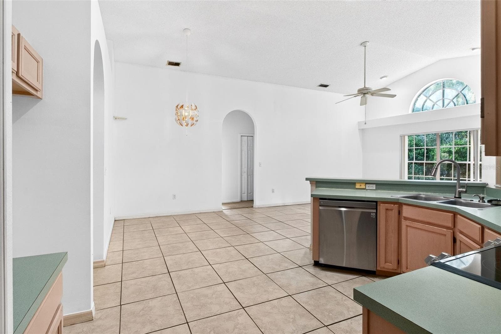 Breakfast Nook - 168 PINE LAKE VIEW DR, DAVENPORT