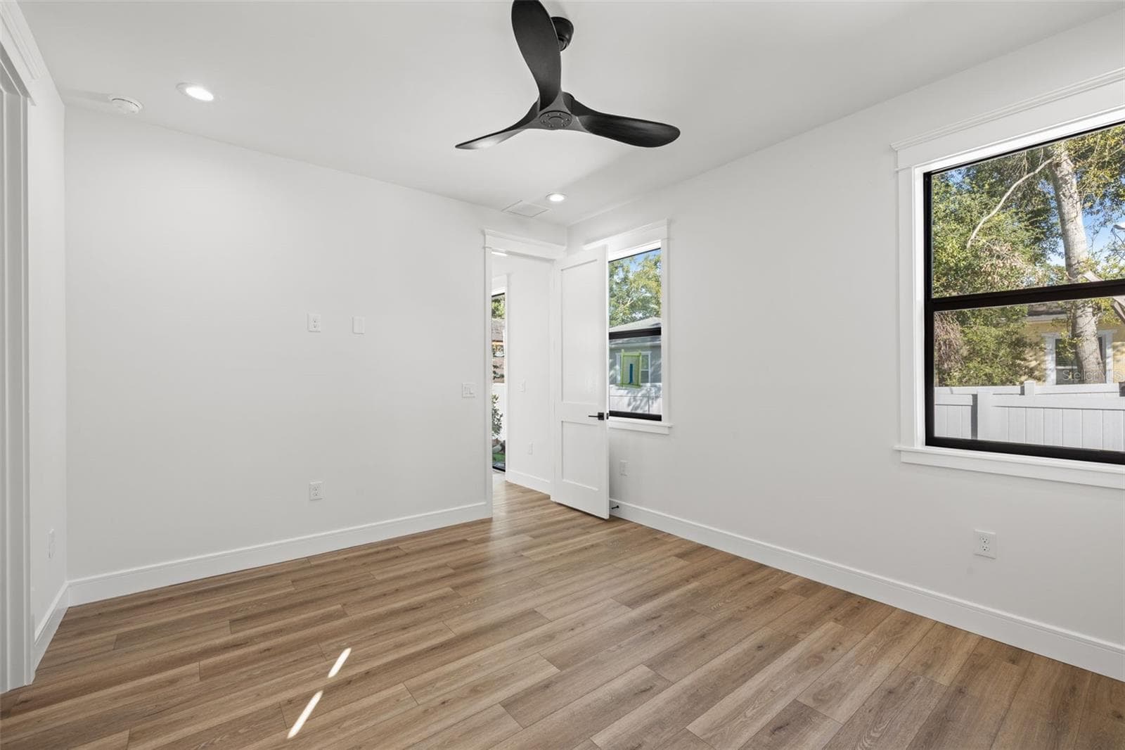 Primary bedroom - 2910 N 25TH ST, TAMPA
