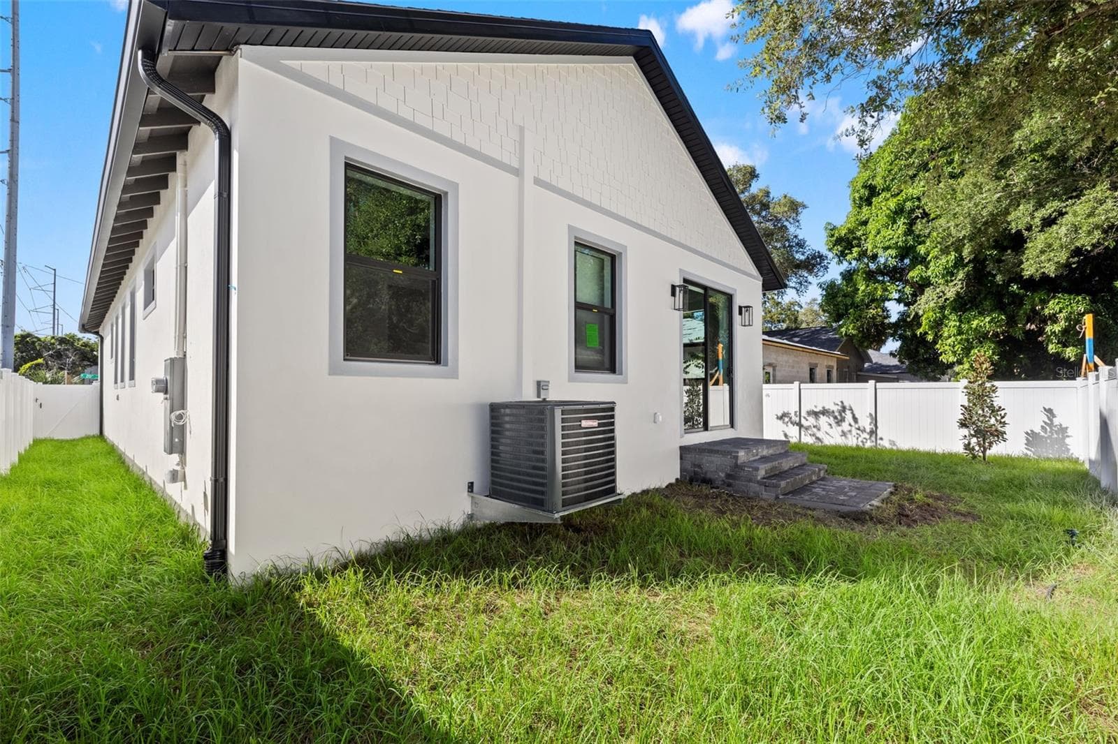 Backyard - 2910 N 25TH ST, TAMPA