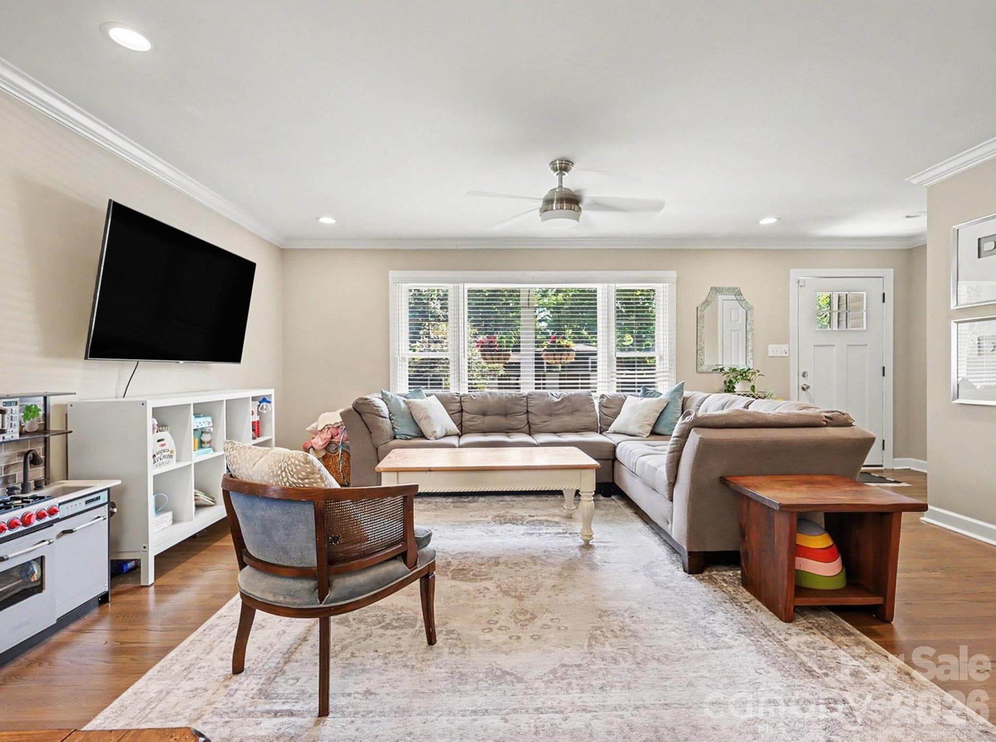 Living Room - 5621 Alanhurst Place, Charlotte