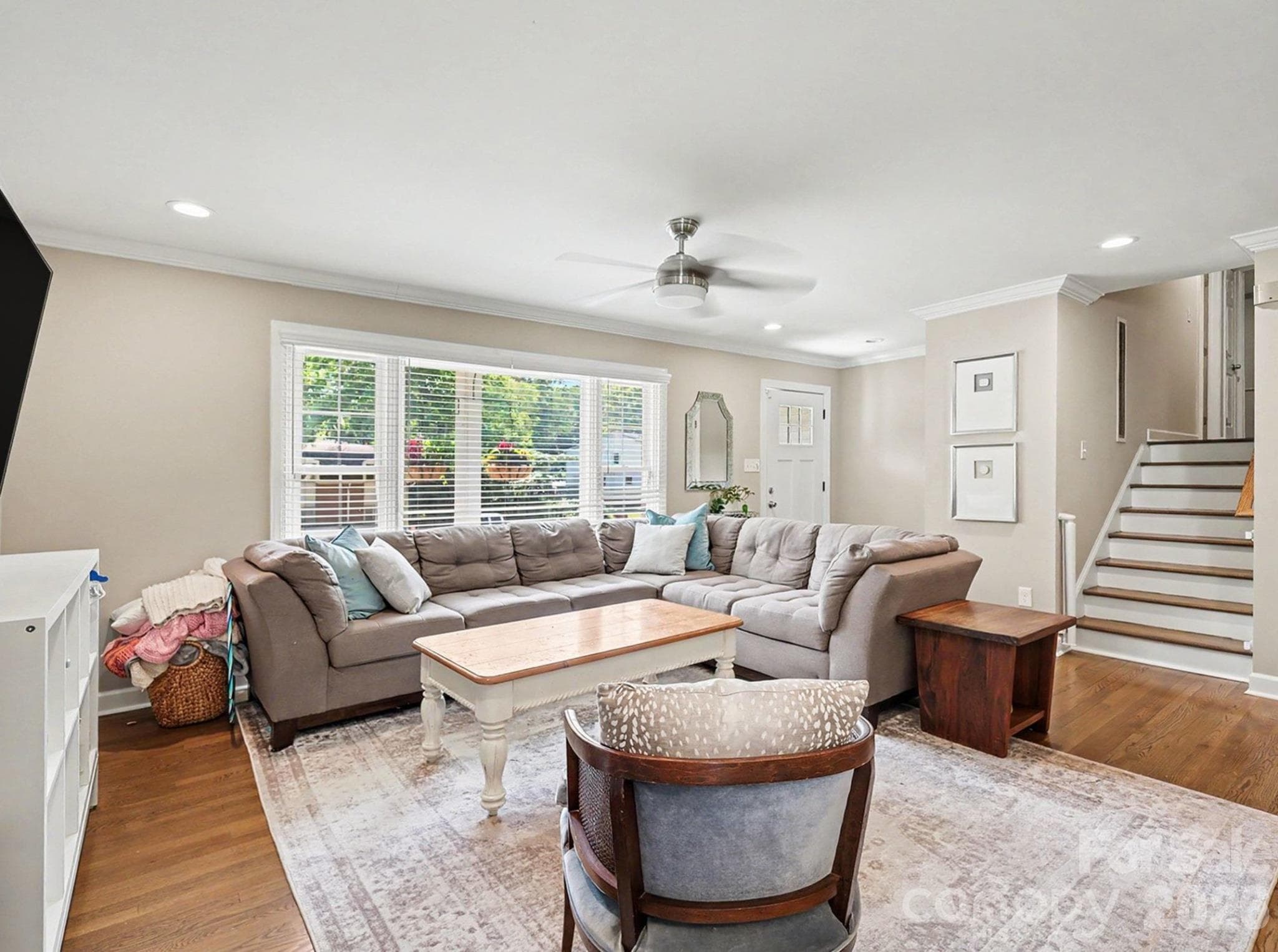 Living Room - 5621 Alanhurst Place, Charlotte