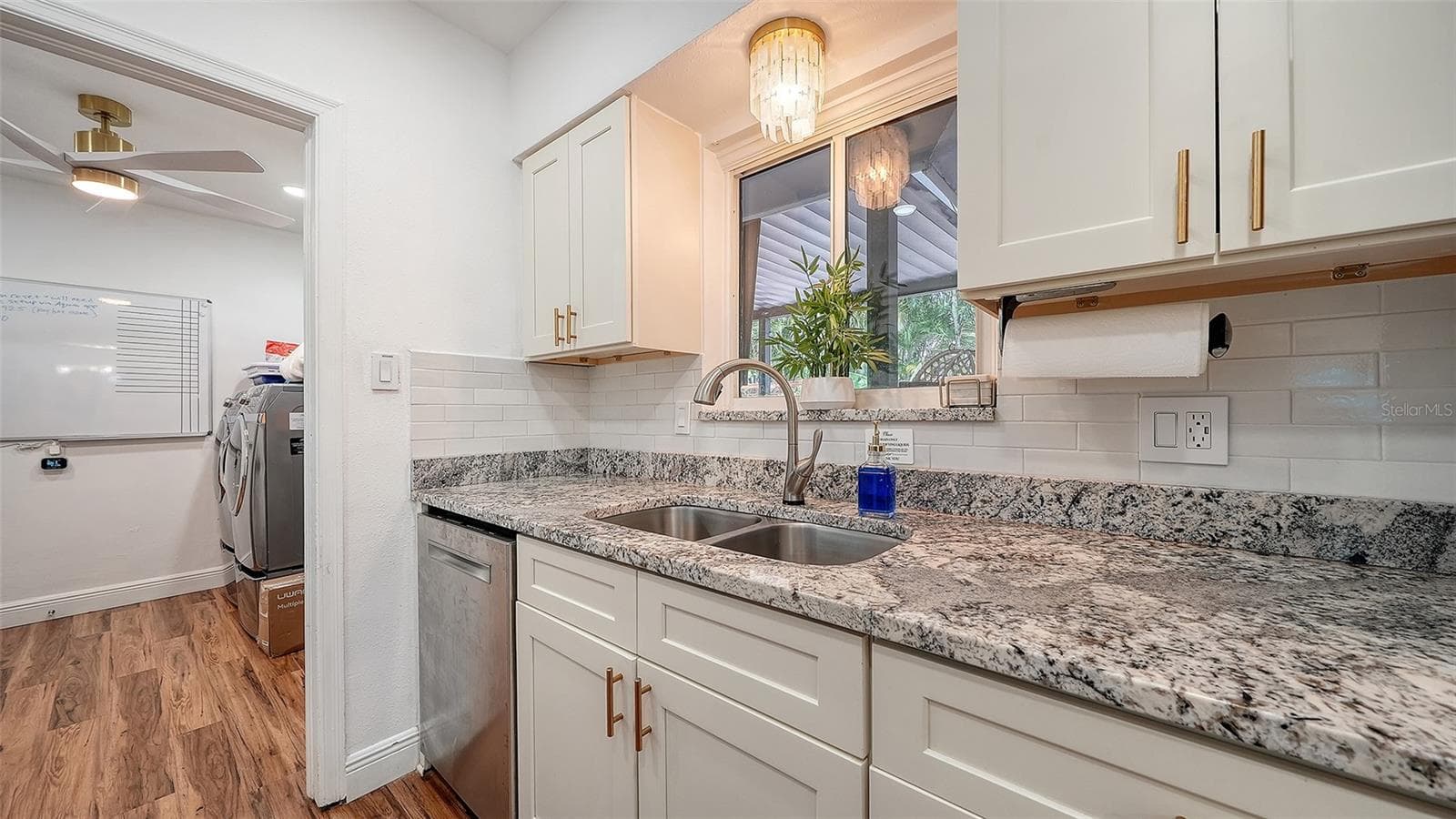 Single Family Residence at 2375 DATURA ST, SARASOTA, photo 17 of 60