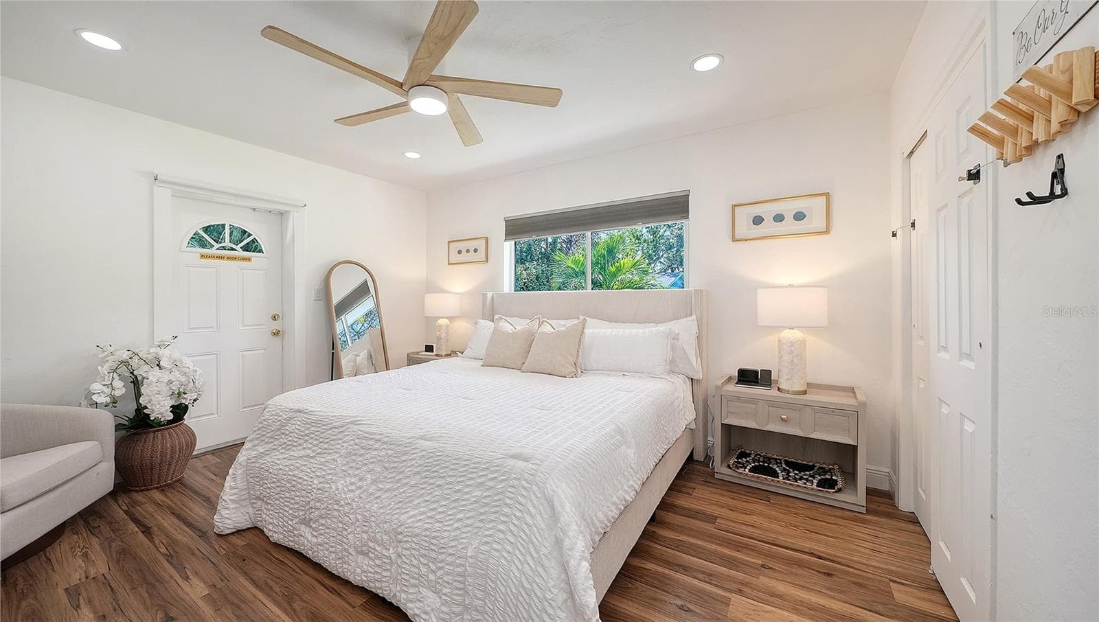Single Family Residence at 2375 DATURA ST, SARASOTA, photo 25 of 60