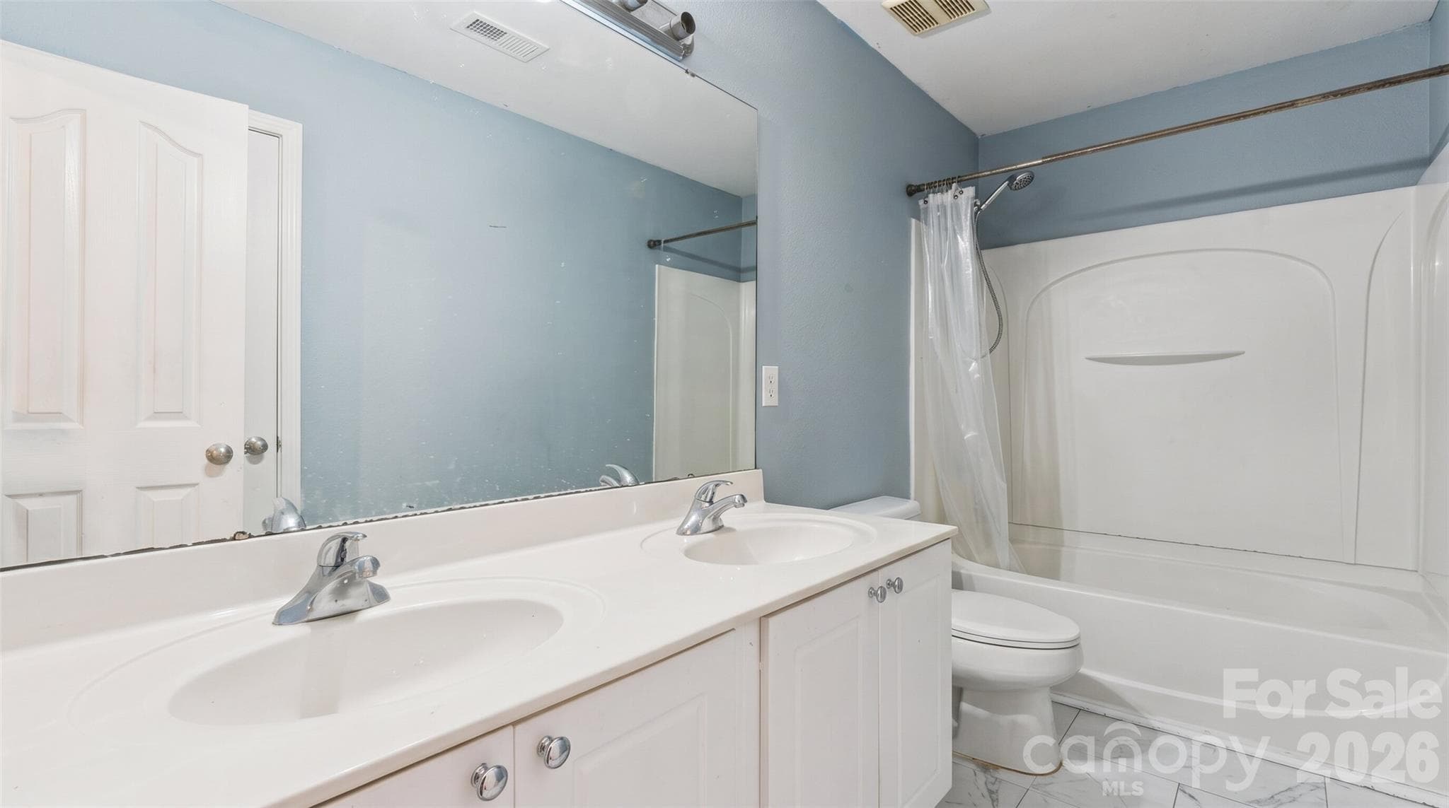 Single Family Residence at 5142 Grays Ridge Drive, Charlotte, photo 15 of 23