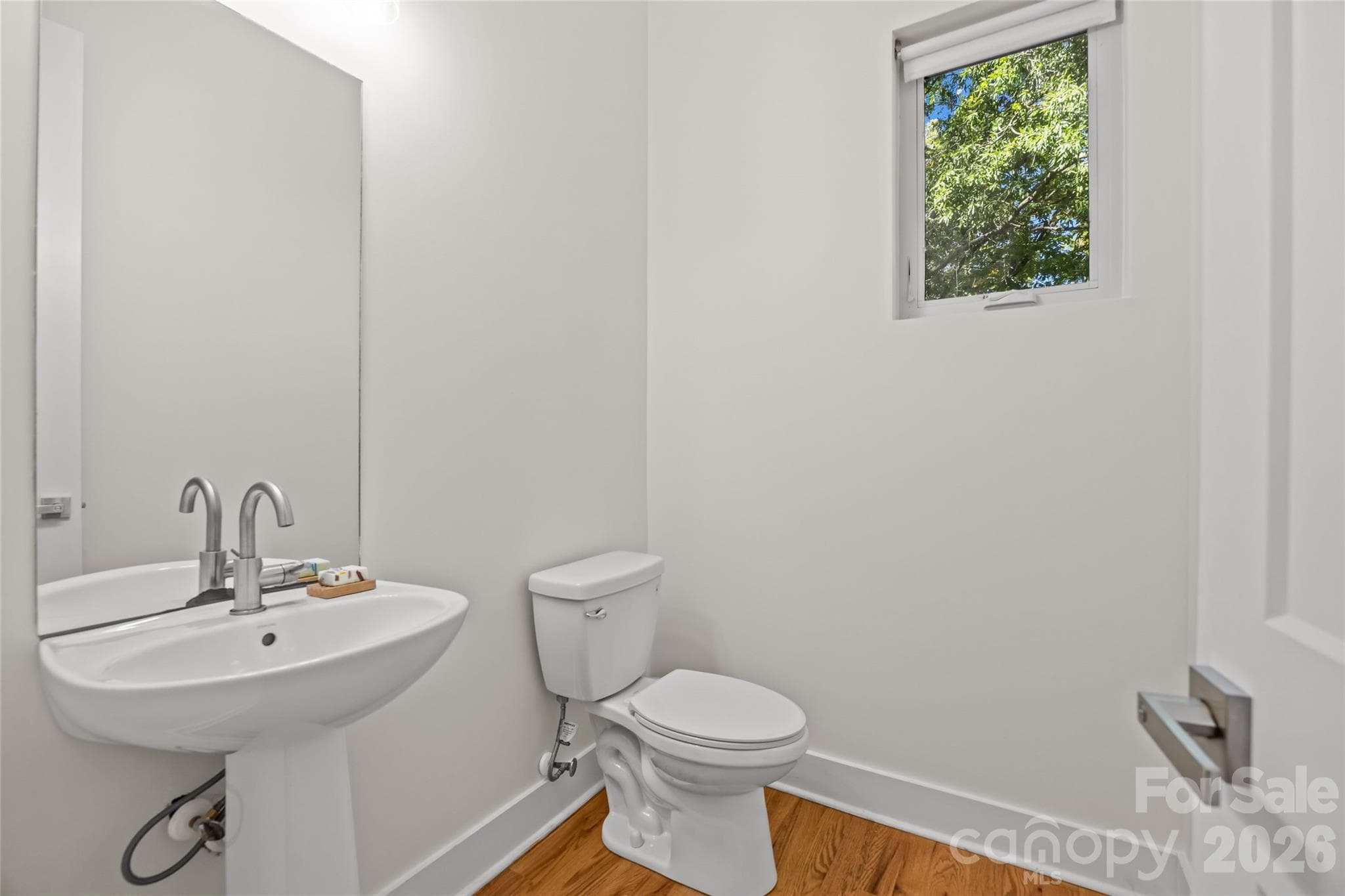 Condominium at 1315 Davidson Street, Charlotte, photo 13 of 40