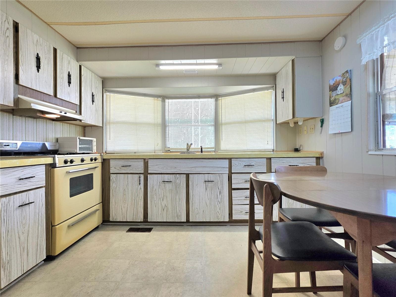 Mobile Home at 5503 BARBARA ST, ZEPHYRHILLS, photo 15 of 56