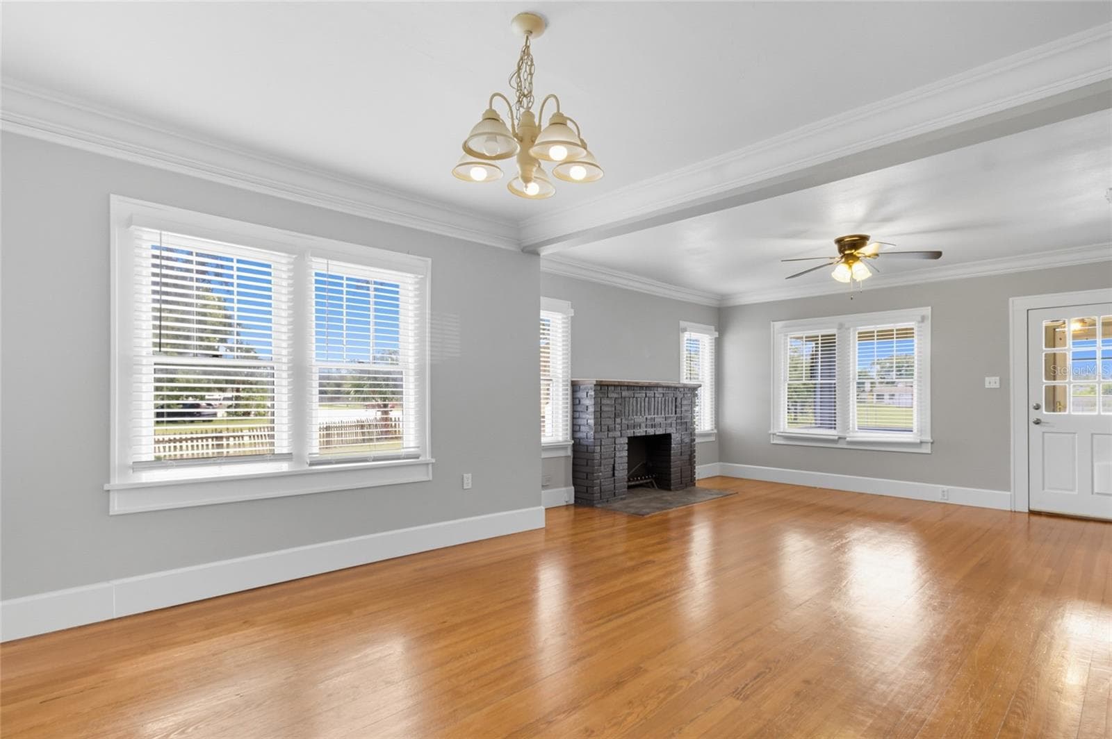 Single Family Residence at 4701 HAINES RD N, ST PETERSBURG, photo 20 of 37