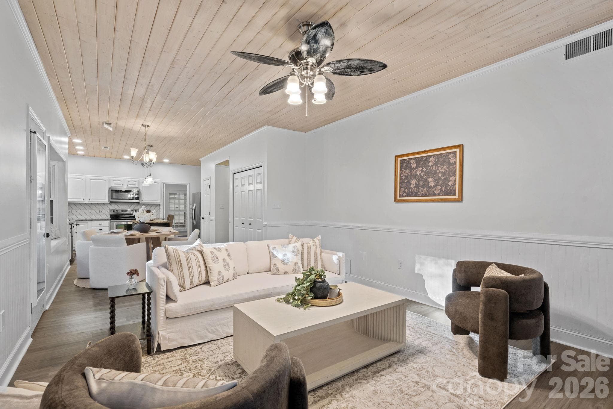 Single Family Residence at 135 Southhaven Drive, Mooresville, photo 13 of 35