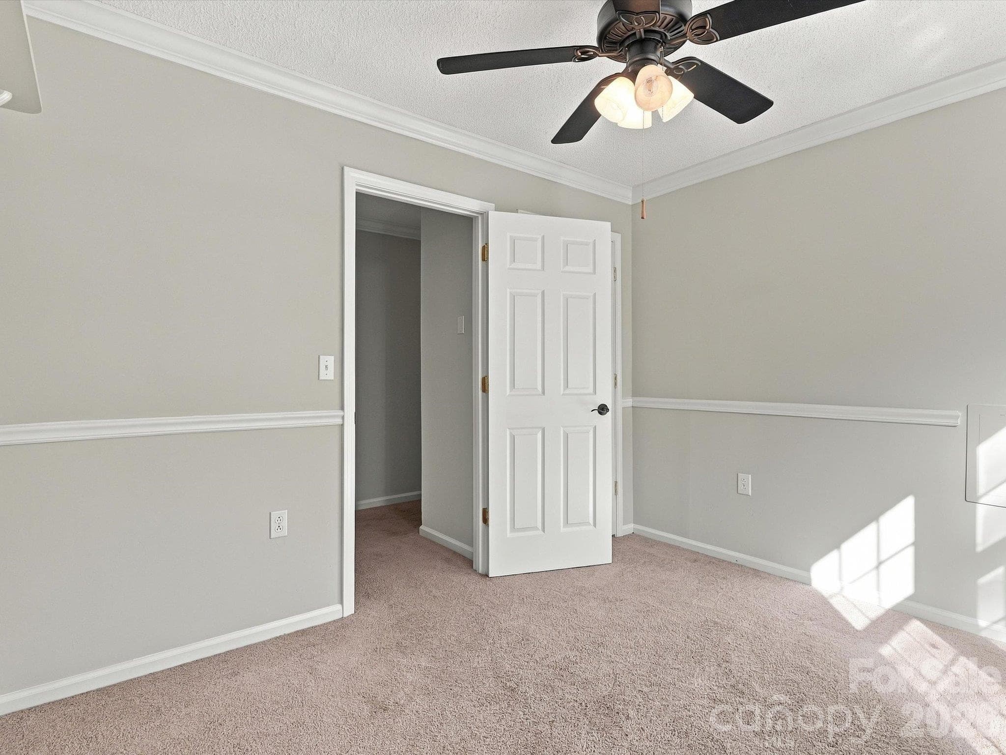 Single Family Residence at 8898 Webb Road, Stanfield, photo 21 of 36