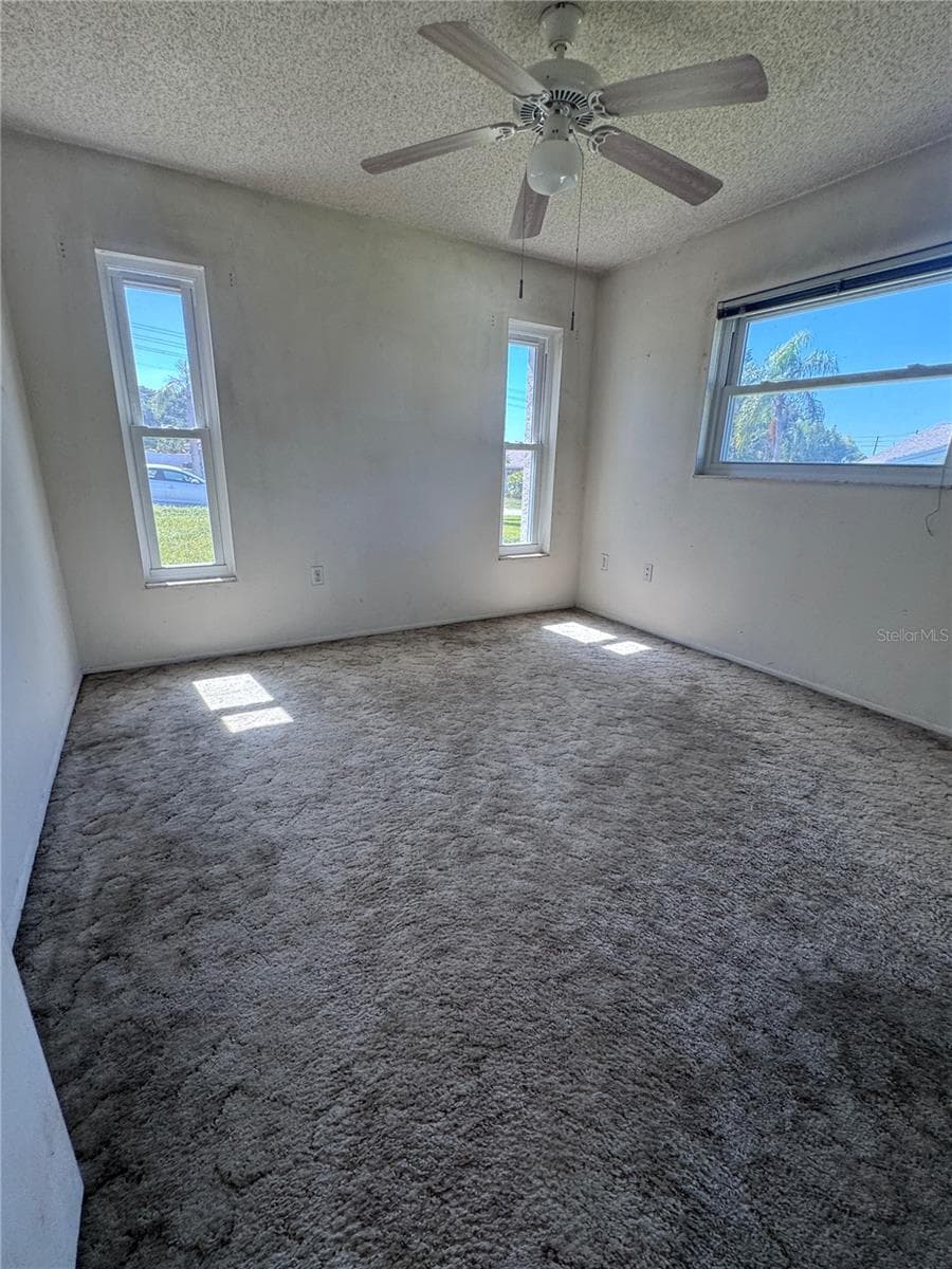 Single Family Residence at 209 LEAFWOOD RD, TARPON SPRINGS, photo 8 of 9