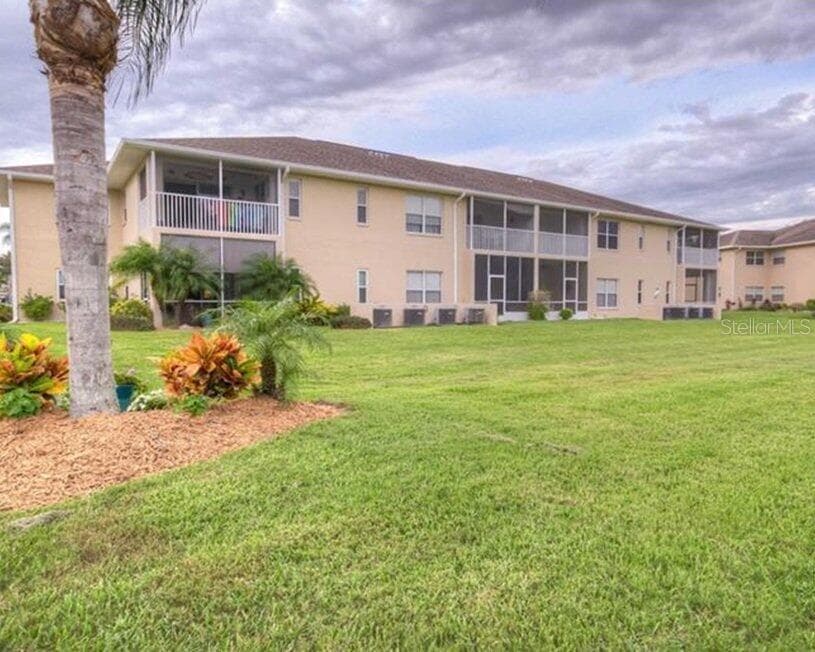 Condominium at 5800 SABAL TRACE DR UNIT 504 LINKSIDE #504, NORTH PORT, photo 2 of 16