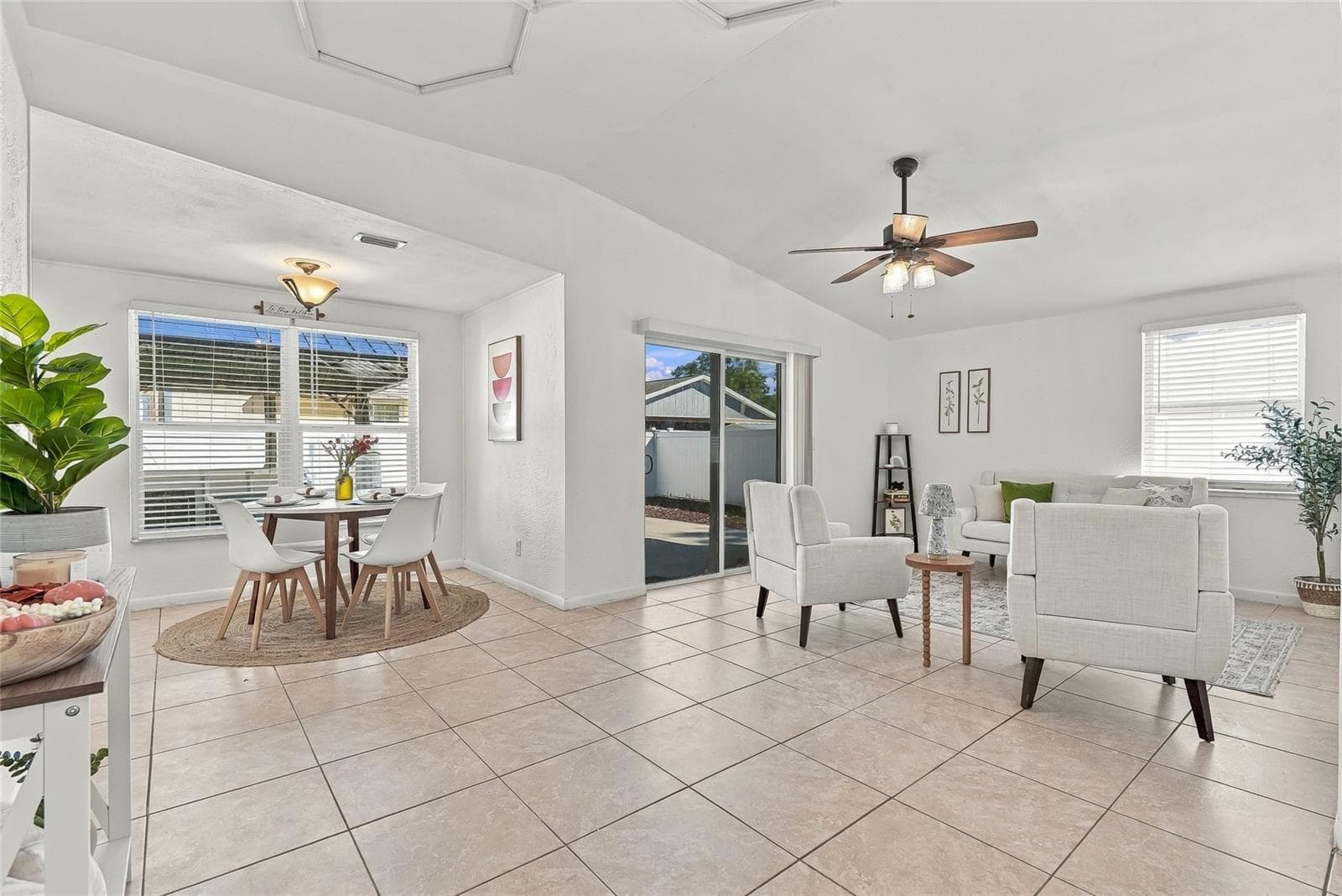 Single Family Residence at 9608 ELGIN CT, TAMPA, photo 5 of 34