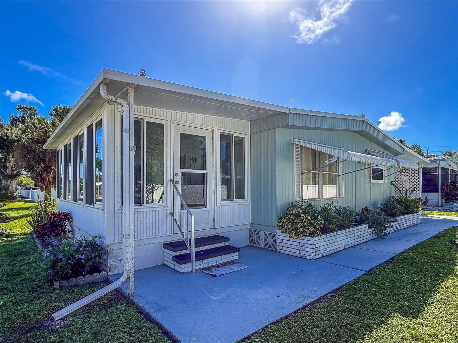 Front View - 808 53RD AVE E #223, BRADENTON