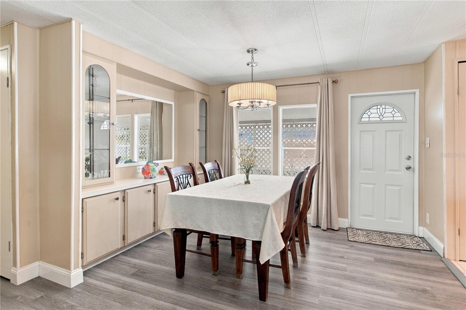 Dining Area - 808 53RD AVE E #223, BRADENTON