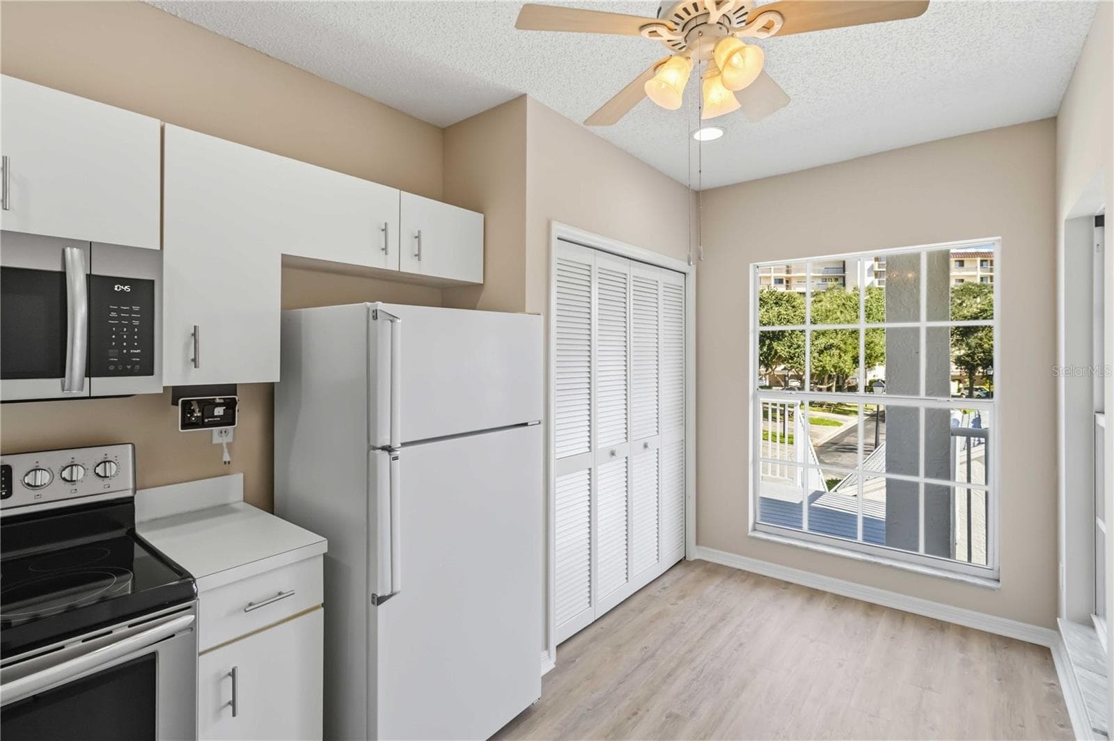 Condominium at 11531 SHIPWATCH DR #1037, LARGO, photo 13 of 36