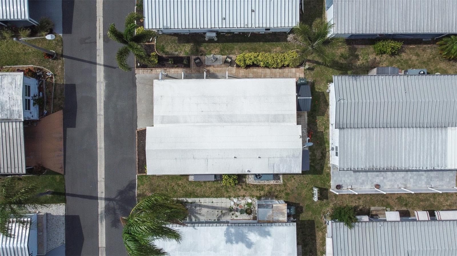 Mobile Home at 2712 17TH STREET LN W, BRADENTON, photo 62 of 69