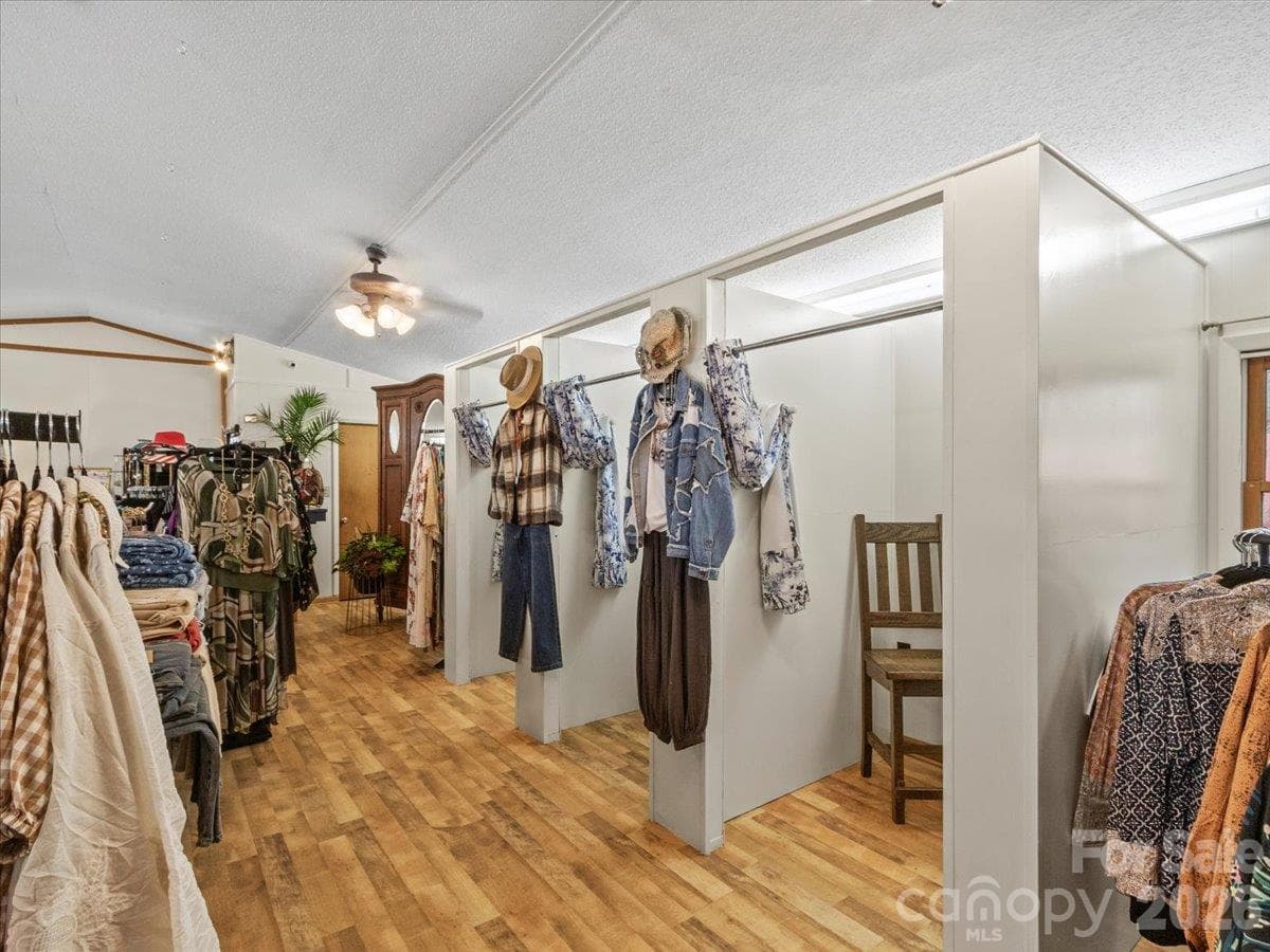 Lease space 2 - 13780 S 226 Highway, Spruce Pine