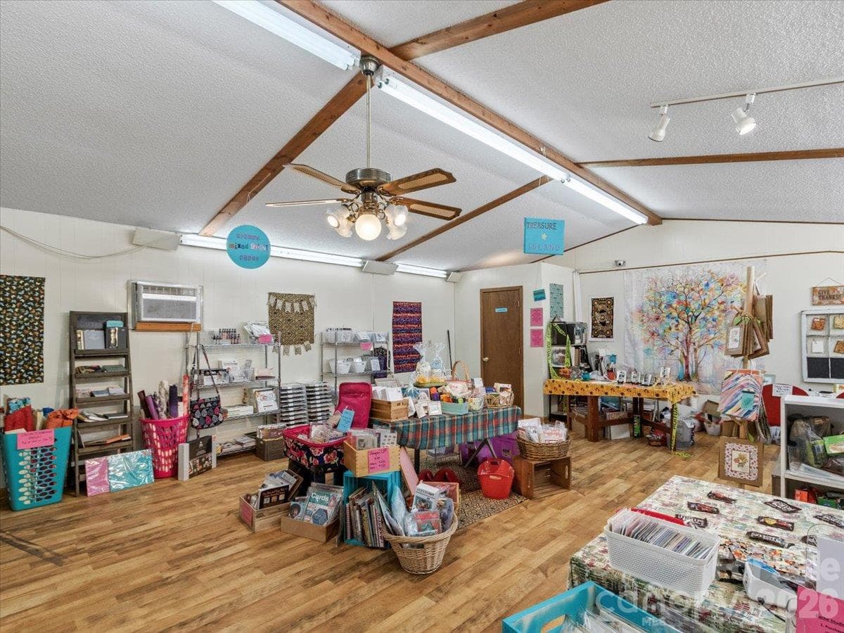 Lease space 3 - 13780 S 226 Highway, Spruce Pine