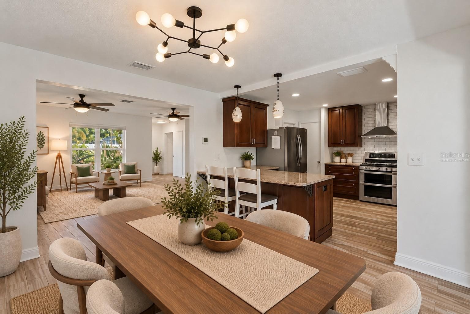 Virtually Staged - 1460 69TH PL S, ST PETERSBURG