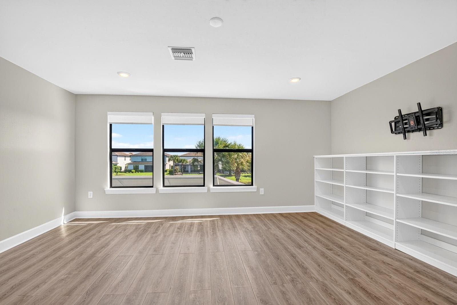 Second floor family/game room - 16320 HIDDEN OAK LOOP, BRADENTON