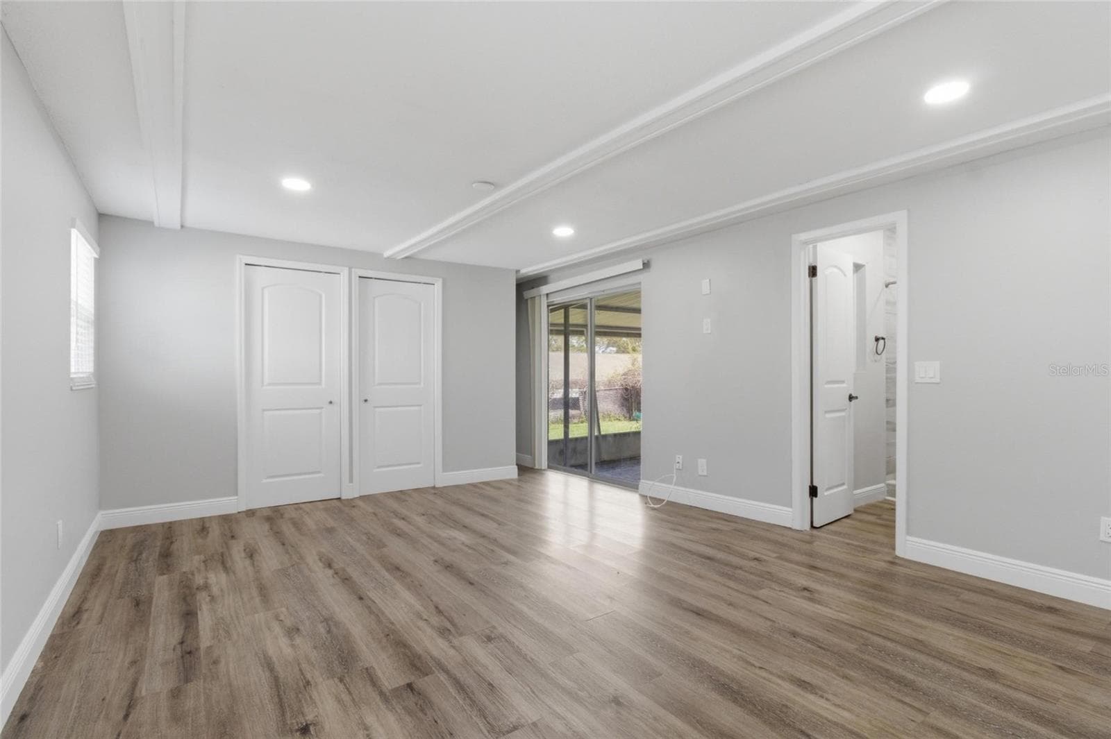 Single Family Residence at 8609 CHINABERRY DR, TAMPA, photo 10 of 32
