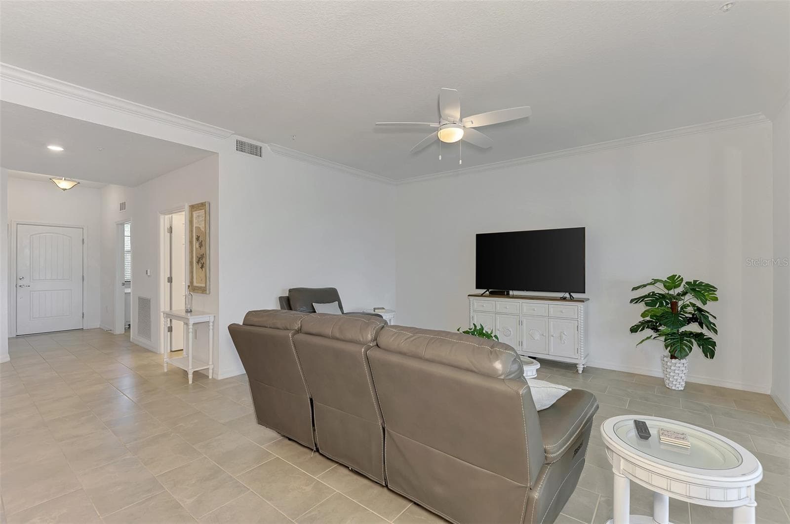 Living room - 10205 STAGGERBUSH DRIVE #102, VENICE