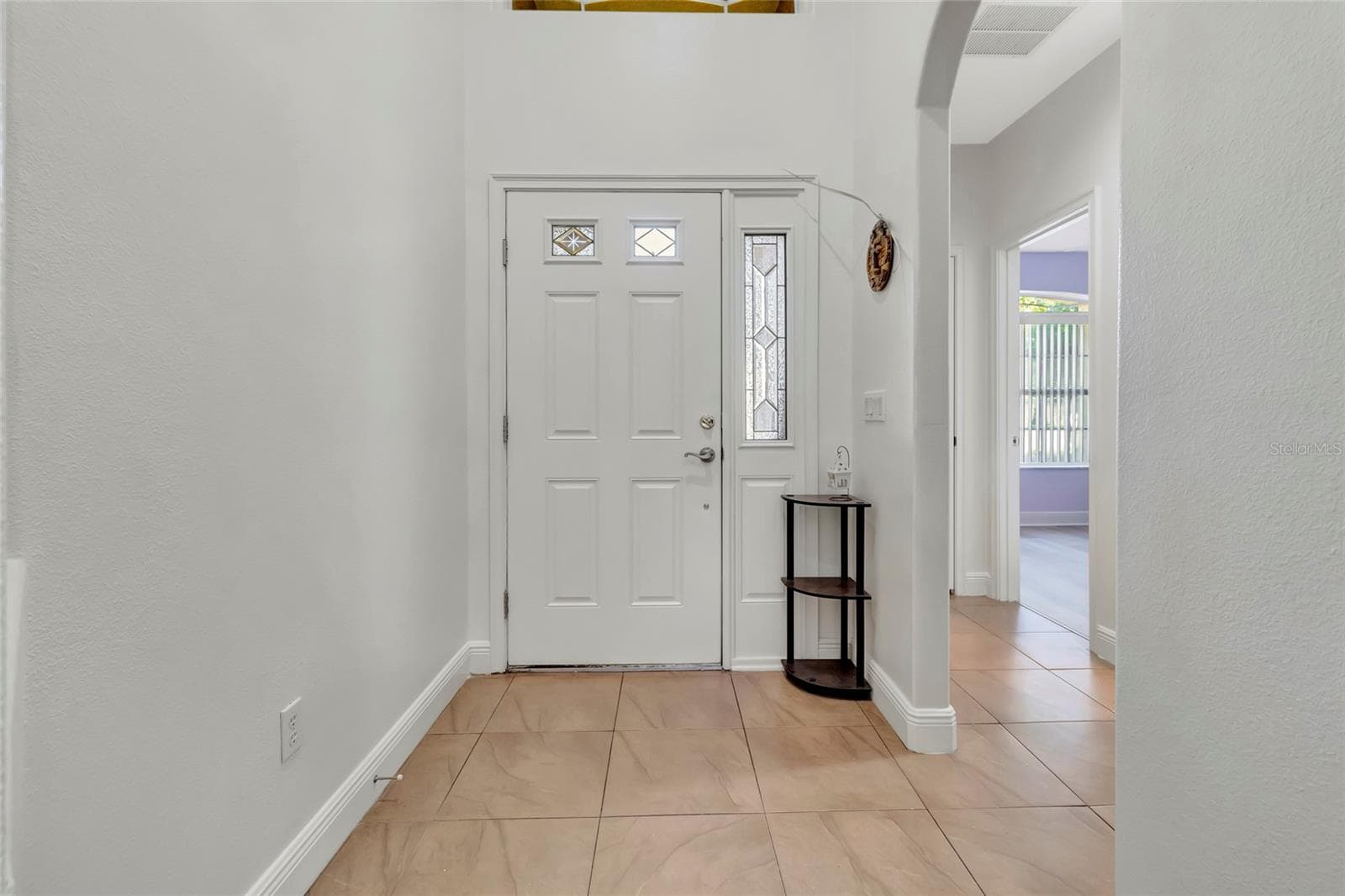 Foyer and entrance - 4877 GRASSY KNOLL DR, TAVARES