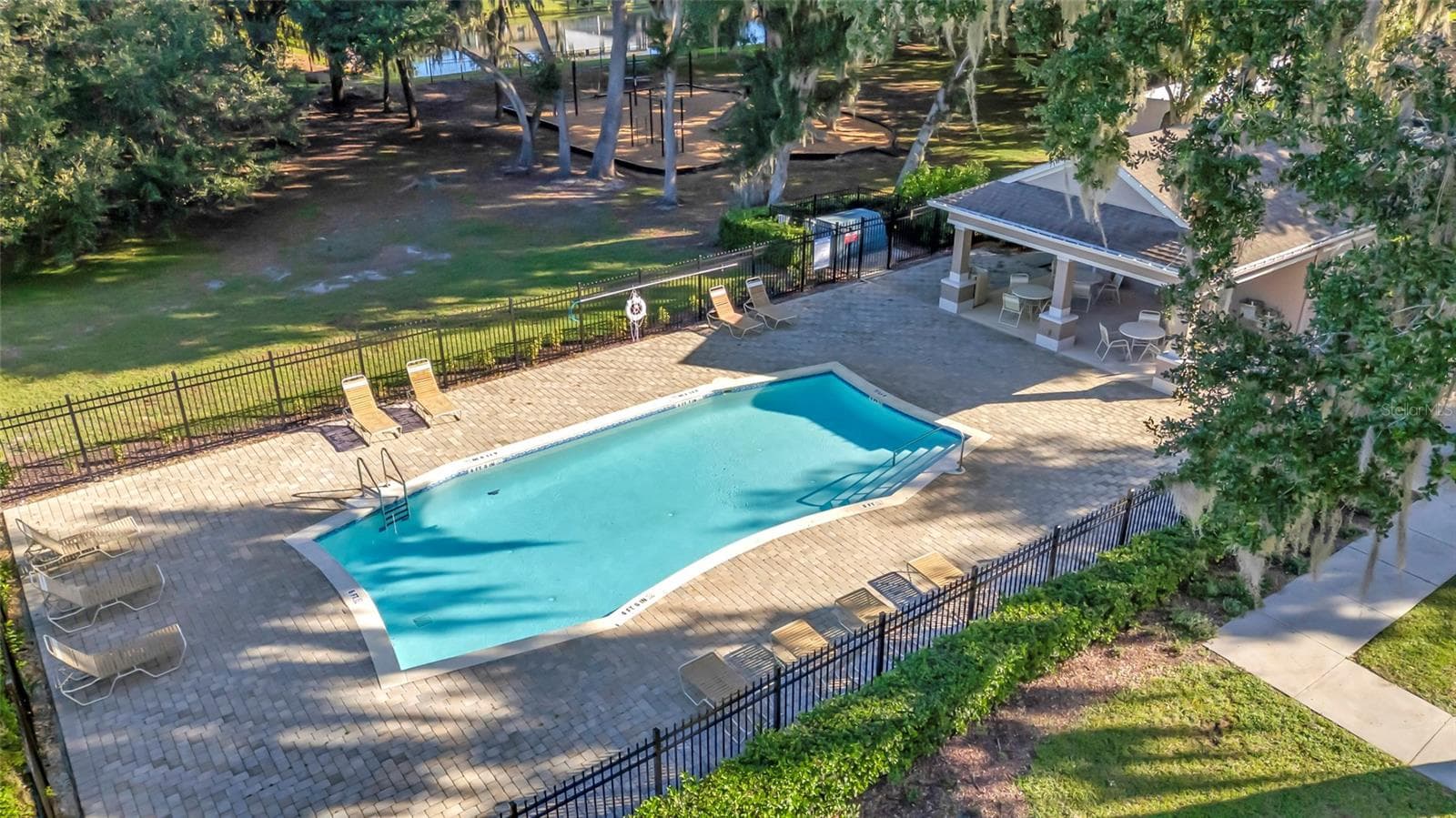 Community clubhouse - 4877 GRASSY KNOLL DR, TAVARES