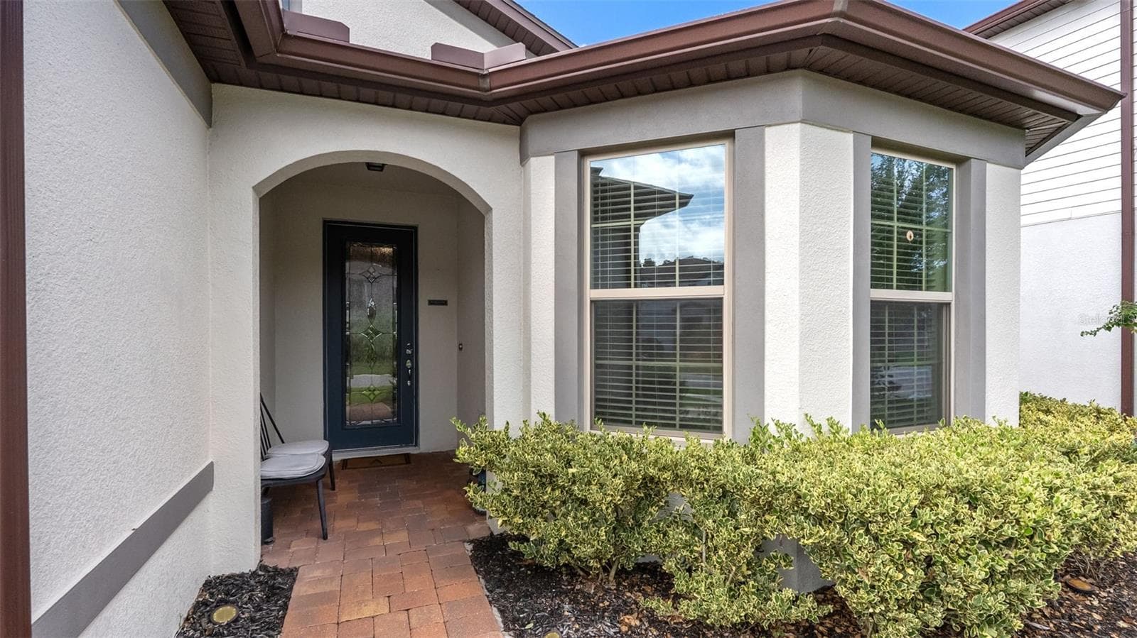 Exterior Front Porch - 19234 MOSSY PINE DR, TAMPA