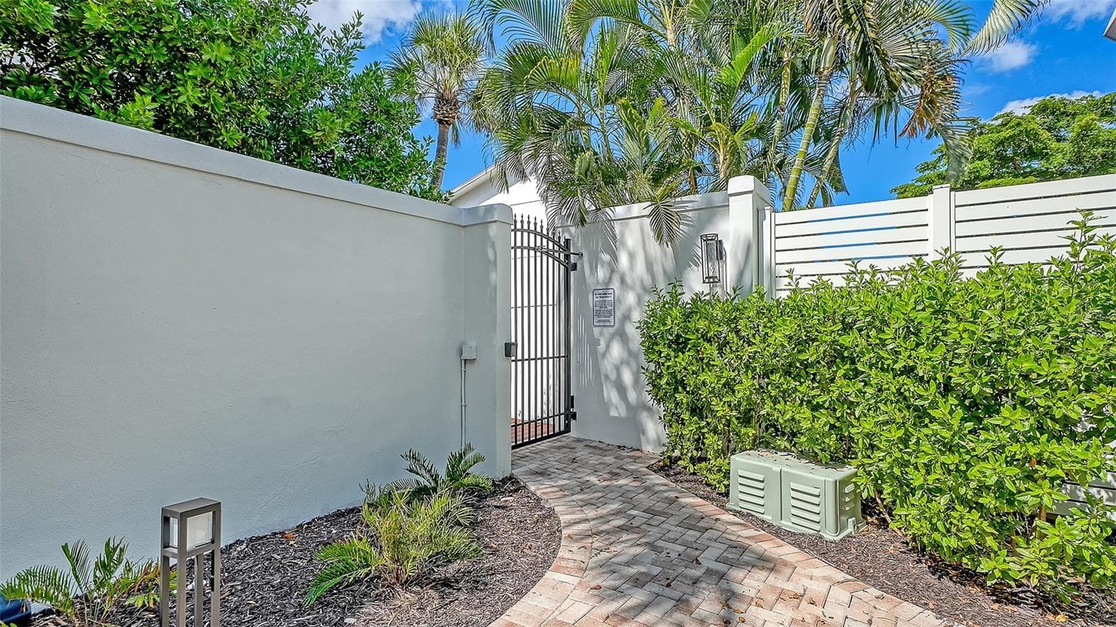 Condominium at 1163 COQUILLE ST #207, SARASOTA, photo 41 of 54