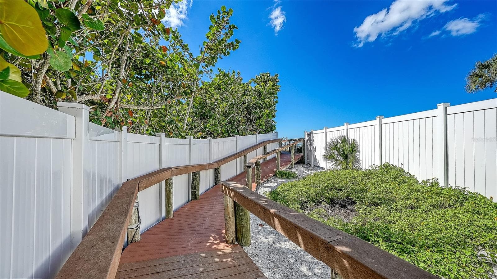 Condominium at 1163 COQUILLE ST #207, SARASOTA, photo 43 of 54