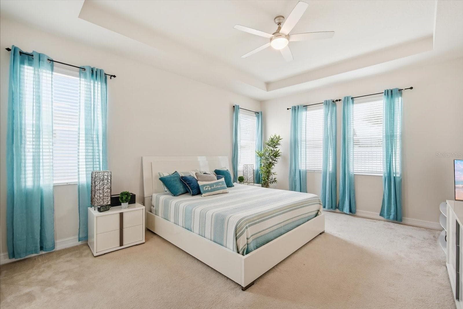 Primary Bedroom - 13821 FAIRWAY BUNKER DR, TAMPA