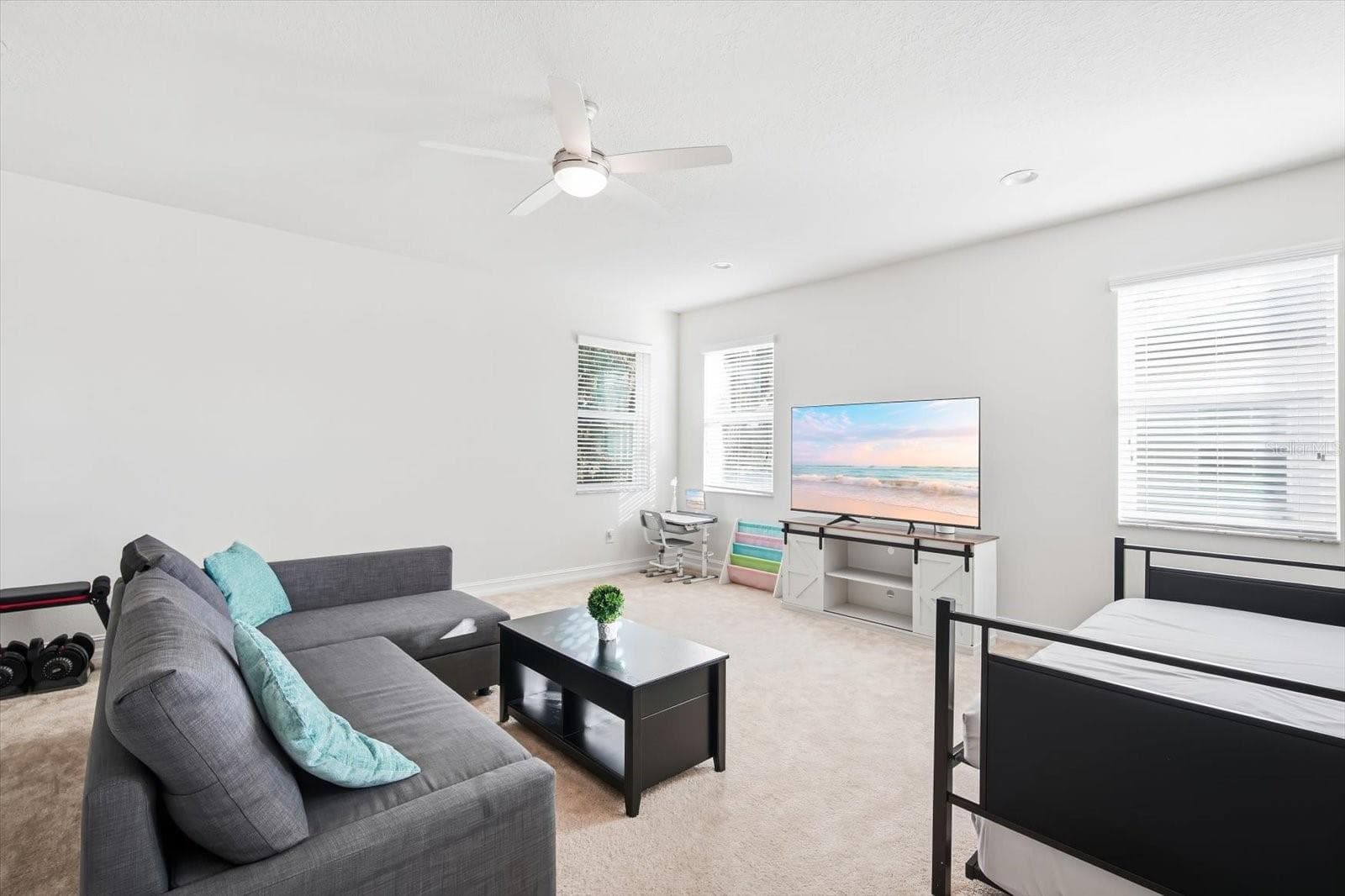 Upstairs: Spacious Bonus Room - 13821 FAIRWAY BUNKER DR, TAMPA