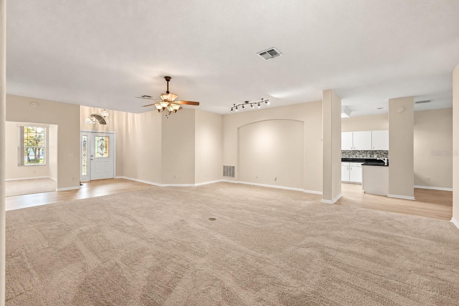 Single Family Residence at 4122 KINGSLEY ST, CLERMONT, photo 9 of 20
