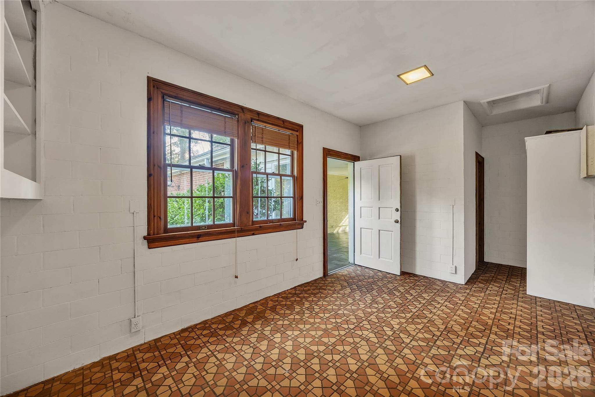 Single Family Residence at 624 Mitchell Avenue, Salisbury, photo 22 of 48