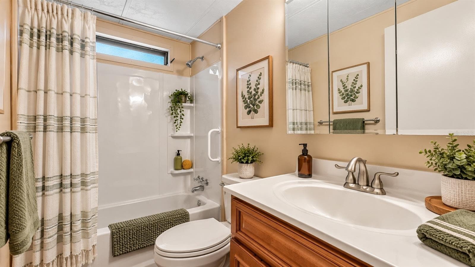 Manufactured Home at 5013 FOXWOOD BLVD, LAKELAND, photo 13 of 61