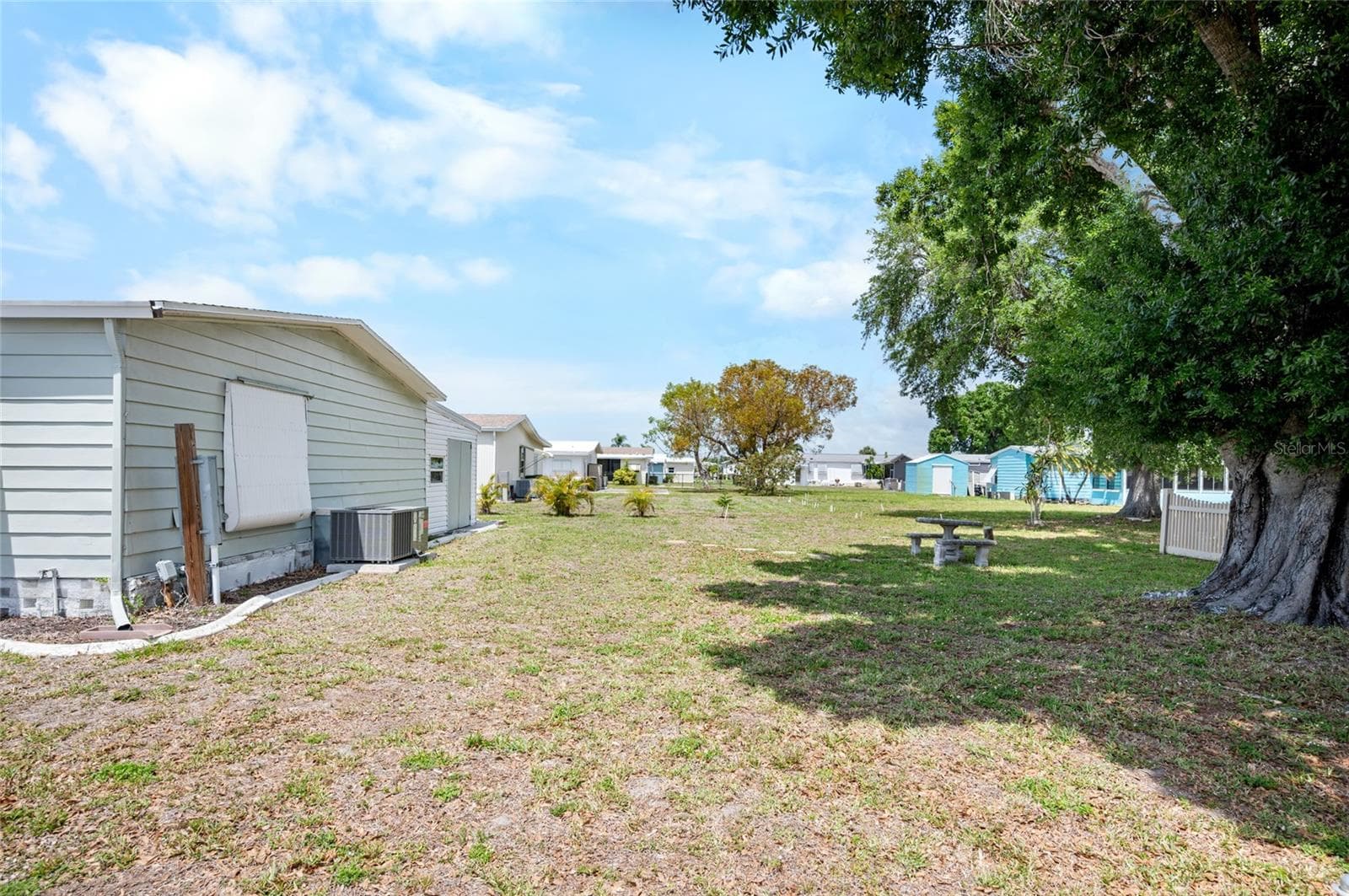 Manufactured Home at 6162 REDWING AVE, ENGLEWOOD, photo 35 of 42