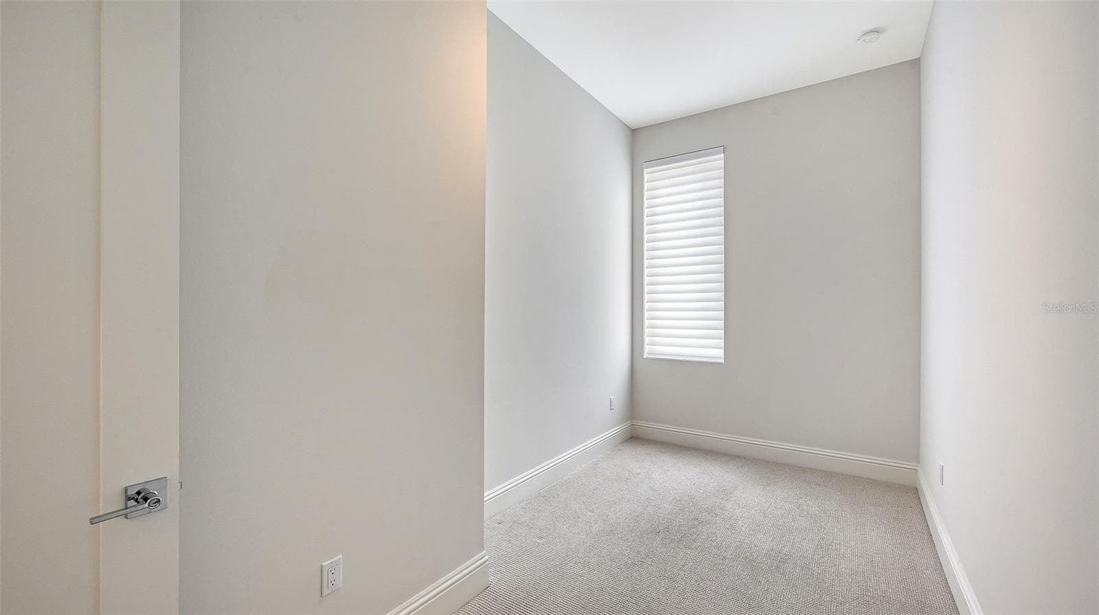 Den/office now vacant - 609 GOLDEN GATE PT #301, SARASOTA