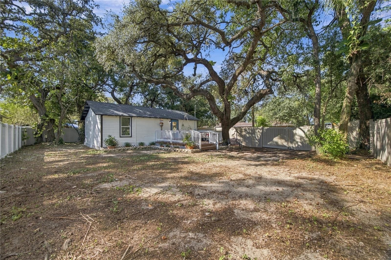 Single Family Residence at 1503 E POWHATAN AVE, TAMPA, photo 28 of 31